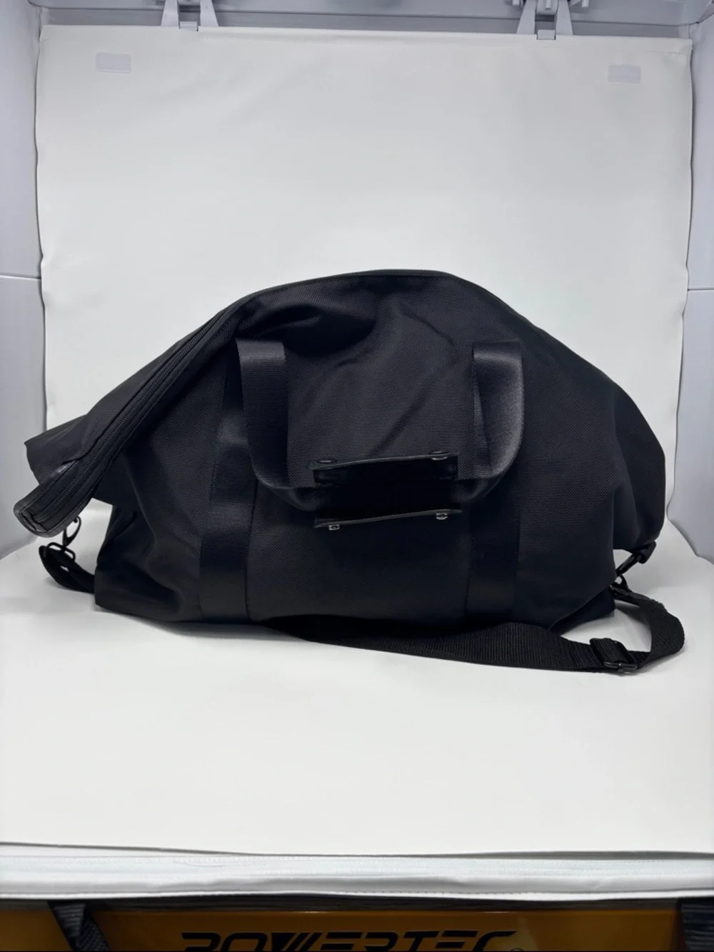 Tumi Black Nylon Travel Duffel with Shoulder Strap - Picture 2 of 4
